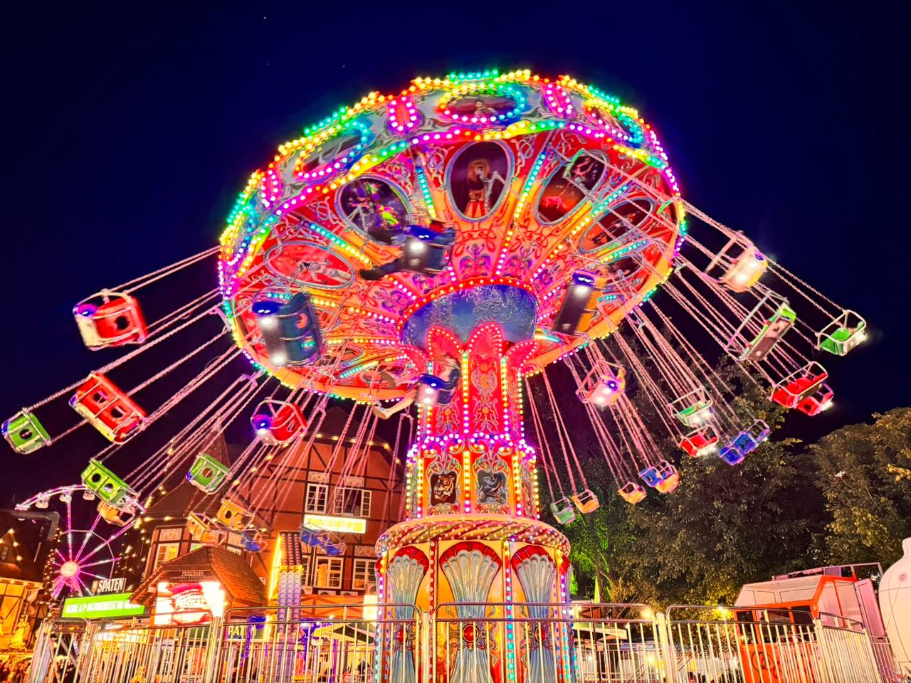 Parque de diversões volta ao Galegão na 40ª Oktoberfest de Blumenau