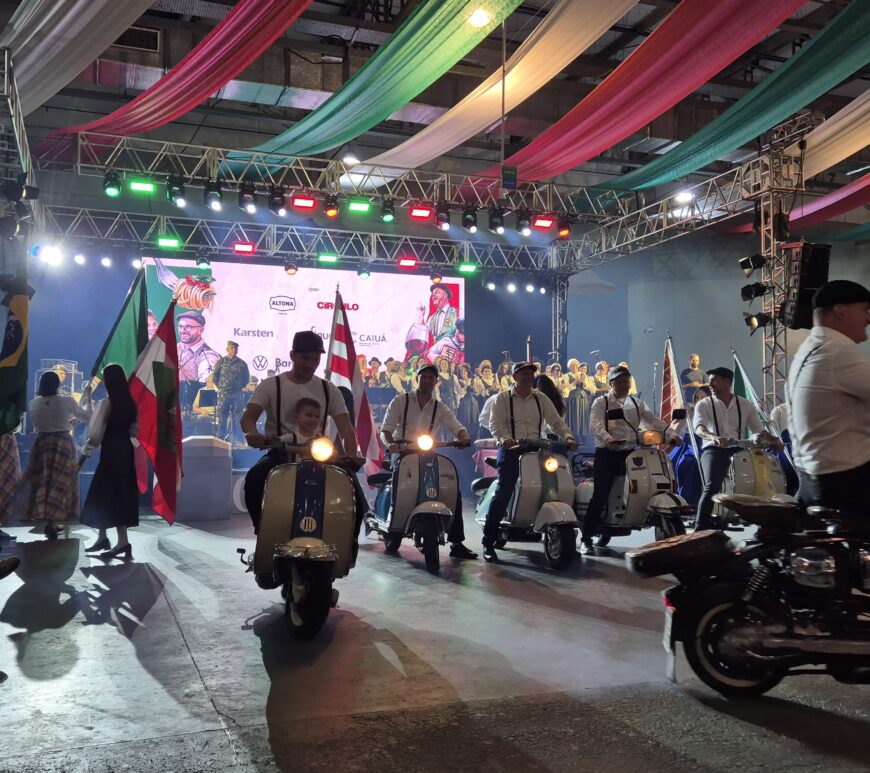Foto da abertura com as motos